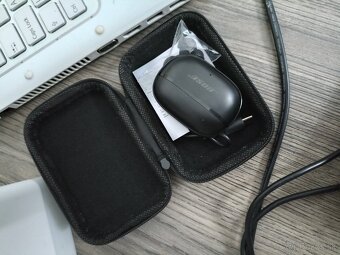 Krabica s elektro, balík vhodný aj na Homeoffice :) - 5