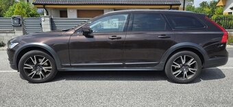 Volvo V90 Cross Country D4 2.0L Cross Country Pro AWD A/T - 5
