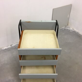 Predam Retro komoda skrinka Tatra Nabytok nocny stolik. - 5