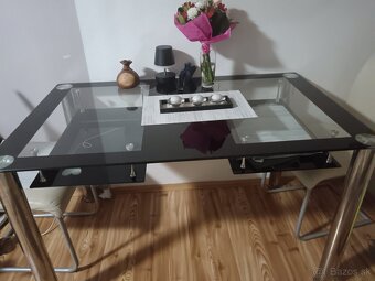 Sklenený jedálenský stôl - 5