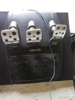 Predám herný závodný simulátor na PC – Logitech G920 + Shift - 5