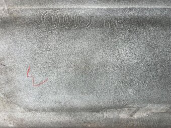 Audi A8 D5 zadný nárazník - 5