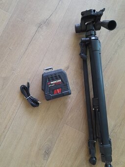 Krizovy liniovy laser - 5