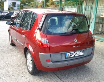Renault Mégane Scénic - 5