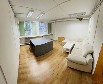 Kancelária 23m2 v Ružinove-parking, internet, energie v cene - 5