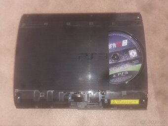 Playstation 3 super slim , PC -athlon X2 - 5