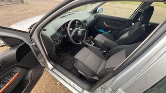 Volkswagen Bora Variant 1.6 16V Comfortline - 5