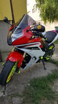 Honda cbr 600f - 5