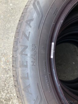 Bridgestone Alenza 225/60R18 100V - 5