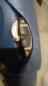 Lyže Atomic 180 cm, lyžiarky Nordica F6 č. 30,5 - 5