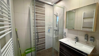 PREDAJ ATRAKTÍVNEHO 3-IZB. BYTU S LOGGIOU V PROSTREDÍ PLNOM - 5