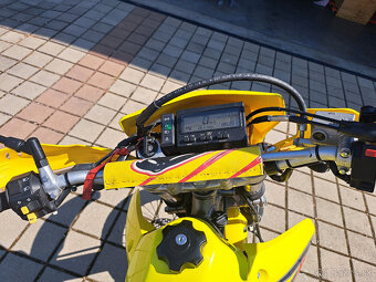 Suzuki DRZ 400 S - 5