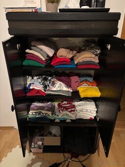 Darujem za odvoz skrine - 5