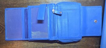 Pekná modrá kožená peňaženka - 5