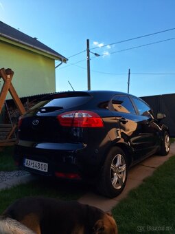 Kia Rio - 5