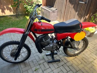 ČZ 250 513 cross - 5