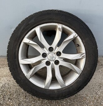 Peugeot 5x108 R17 215/55R17 - 5