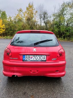 Peugeot 206+ 1,4 benzín 2008 - 5