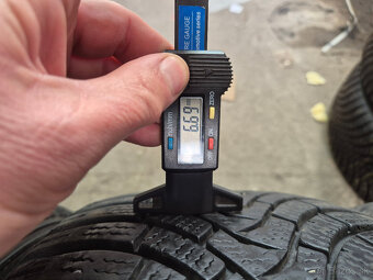 235/55 r19 zimné 4 ks FALKEN dezén 6,9 - 6,5 mm - 5