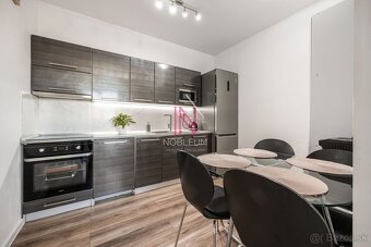 REZERVOVANÉ - 2-izbový byt v Devínskej Novej Vsi s uzavretým - 5