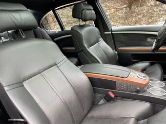 BMW 750i - 5