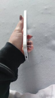 Iphone 16 128GB biely - 5