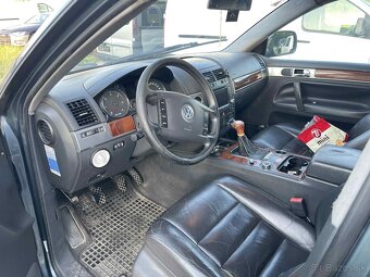 Volkswagen Touareg - 5