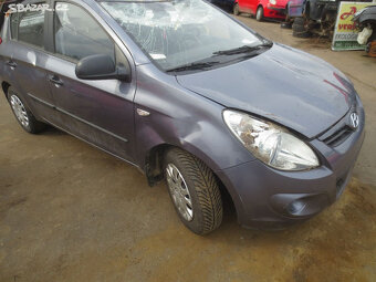 Hyundai i20 rok 2009 , 1.2 benzin , 57 kw , diely - 5