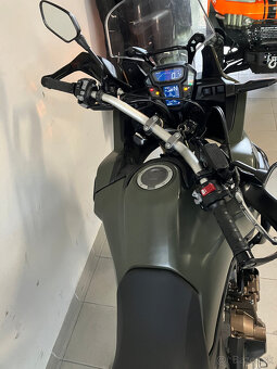 Honda CRF1000D Africa Twin DCT - 5