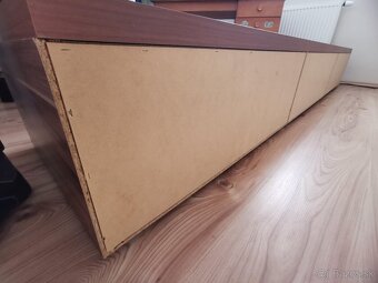 Predám skrinku/komodu  pod TV s 3-mi šuplíkmi - 5