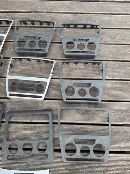 Rámik okolo rádia a páky - 5