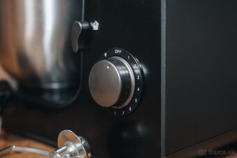 Predám kuchynský robot Black+Decker 1000 W – ako nový - 5