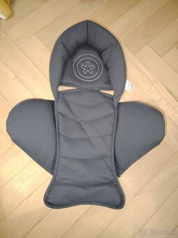 PREDAM - Kiddy Evoluna i-Size 2 autosedačka, cierna farba - 5