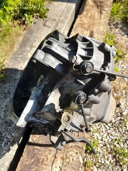 Predám dvere na Peugeot 206 106 - 5