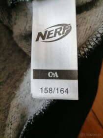 5x oblečená Nerf mikina 158/164 - 5