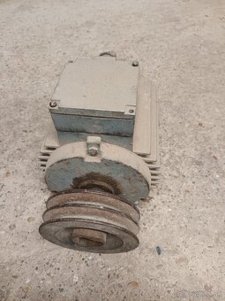 Elektromotor 2,2 KW. 2860 ot/min - 5