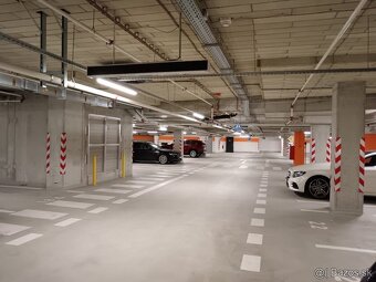 PARKOVACIE STÁTIE, EUROVEA TOWER, BRATISLAVA RUŽINOV - 5