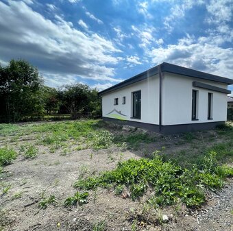 Moderný NOVÝ Dom pod Lesom blízko Mesta, so záhradou 800m2- - 5