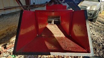 Špalíkovač , štiepkovač za traktor do 16cm - 5