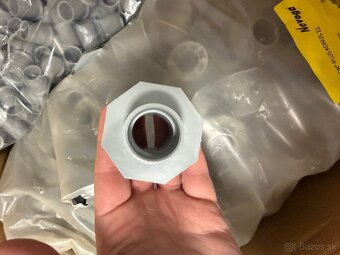 Plastovy debniaci konus, zatka - 5