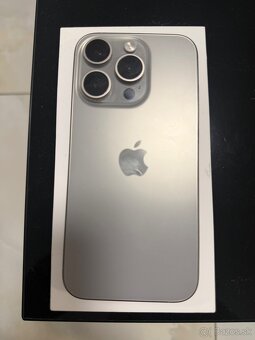 Apple iPhone 15 Pro 256GB Natural Titanium - 5