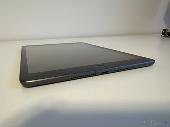 Apple iPad 8. generácia 128GB - 5
