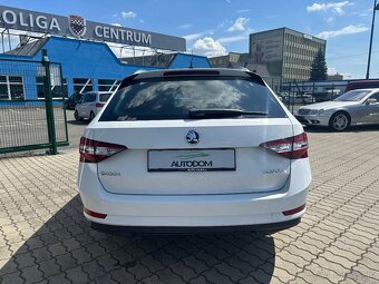 Škoda Superb Combi 2.0 TDi Style DSG - 5
