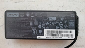 Nabíjačka LENOVO úplne nová - 5