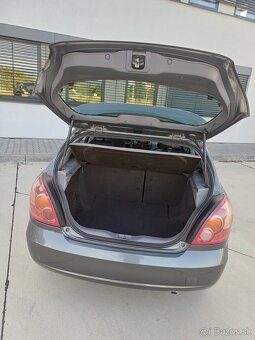 Predám zachovalý Nissan Almera - 5