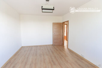 Byt 3+1 (72 m2) s loggiou, ul. Javorová sídl. Tarča SNV - 5