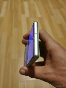 Google Pixel 7A Top stave - 5
