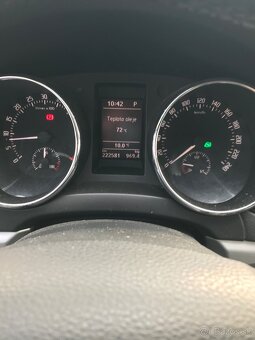 škoda Yeti 1.6 tdi automat prípadne vymením - 5