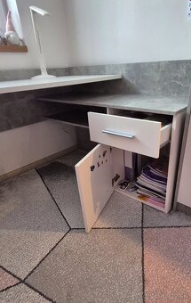 Predám písací rohový stôl - 5