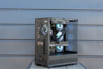 Ryzen 7 9800X3D, RTX 5070 Ti, 32GB RAM, SSD - 5